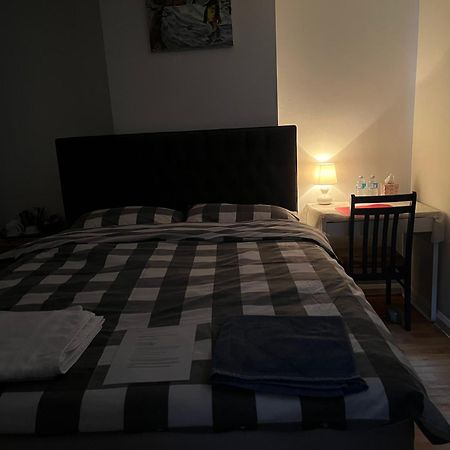 Large Double Bedroom With Free On Site Parking Kingston upon Thames (Greater London) Exterior foto